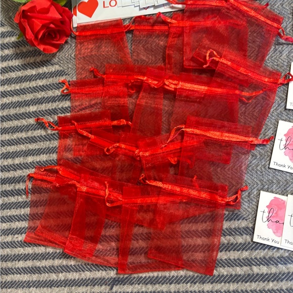 @roseruby2545 Inspired Red Rose and White Shipping Supplies Bundle - Picture 4 of 5